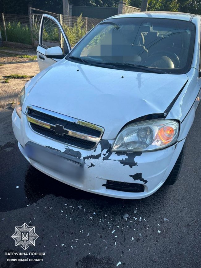 У Луцьку 23-річний п'яний водій скоїв ДТП: пошкоджені три автівки