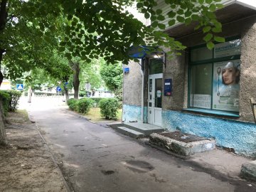 У Луцьку за 1,6 мільйона продали приміщення колишньої аптеки 