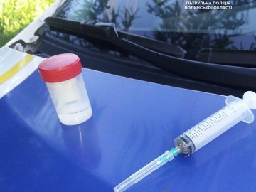 У Луцьку зловили 3-ох людей з наркотиками