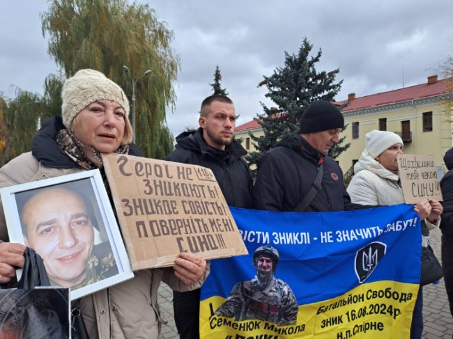 У кількох містах на Волині відбулися акції на підтримку полонених. ФОТО