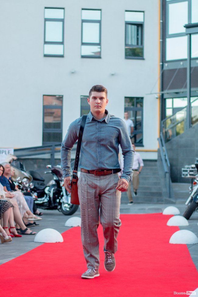 Гурт «СКАЙ», байкери та неймовірні колекції одягу: чим вражав другий день  «Lutsk Fashion Weekend»