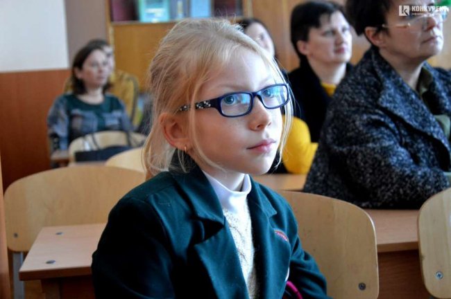 Двом луцьким гімназіям подарували інтерактивні панелі. ФОТО