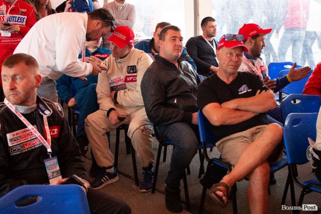 У Луцьку відбулися видовищні авто- і мотогонки. ФОТОРЕПОРТАЖ