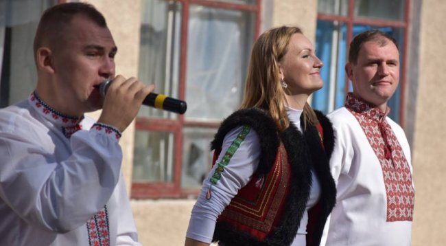 Для волинських військових на Донбасі влаштували концерт. ФОТО