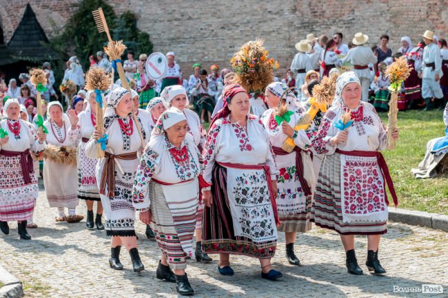 Неймовірні вбрання та іноземні гості: фестиваль «Берегиня» у Луцькому замку. ФОТО