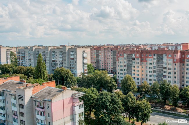 Яскравий фасад та неймовірні краєвиди: як будують  ЖК «Caramel Residence» у Луцьку*