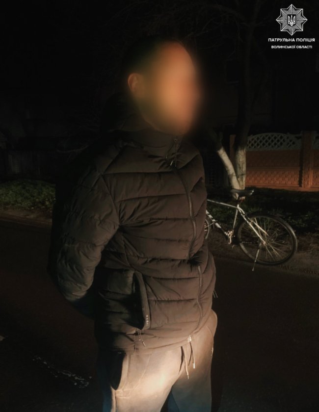 На Волині спіймали велосипедиста з наркотиками. ФОТО