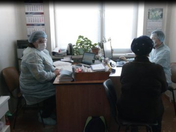 У луцькій поліклініці не вистачає засобів захисту для лікарів. ВІДЕО