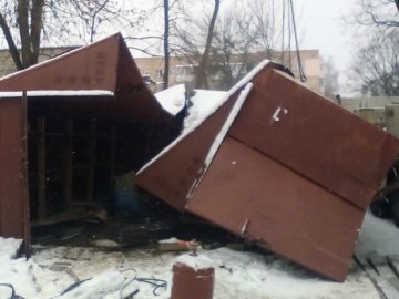 У Луцьку надалі  демонтують гаражі
