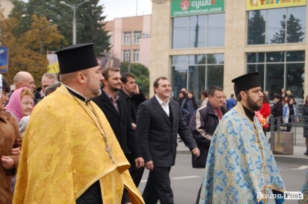 У Луцьку молилися за українську владу і вступ до ЄС. ФОТО 