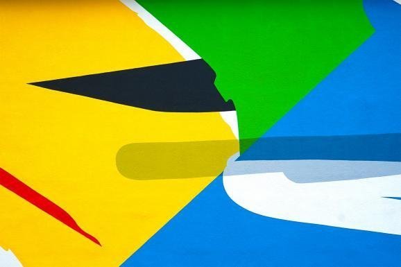 Аргентинський художник розмалював фасад київської школи. ФОТО