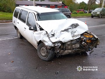 У Луцьку зіткнулися два легковики: 13-річну школярку госпіталізували. ФОТО