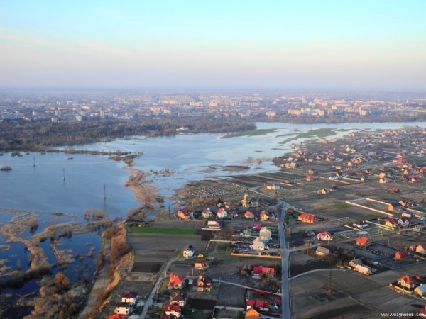 Підтоплений Луцьк з висоти пташиного польоту. ФОТО
