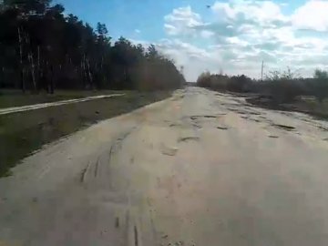 Між волинськими селами повністю відсутня дорога. ВІДЕО