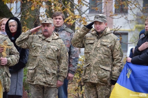 «Схід і Захід разом!»: до Луцька приїхав «Потяг єднання»