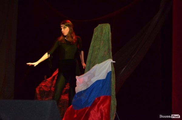 У Луцьку показали виставу «Великий Льох» у сучасні інтерпретації. ФОТО