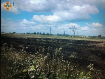 Спалювала стерню на городі і спричинила пожежу: у селі на Волині померла пенсіонерка 