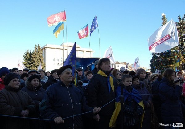 Тисяча лучан сказала «ні» політичним репресіям. ФОТО