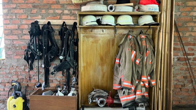 Як ченці-добровольці гасять пожежі на Волині. ВІДЕО