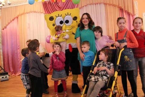 Депутати міськради разом з підприємцями подарували дітям свято. ФОТО