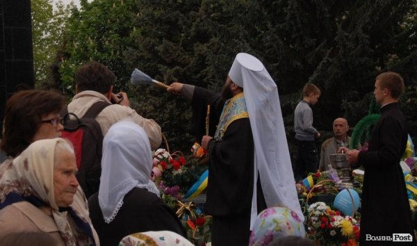 Парад Перемоги у Луцьку пройшов з комуністами і міліцією