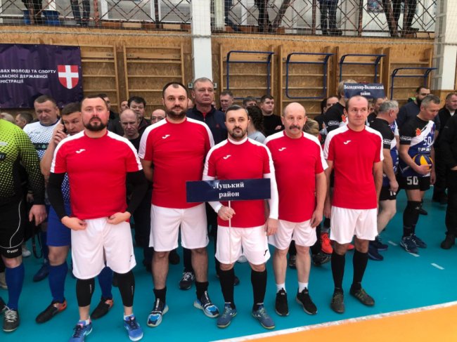У спартакіаді серед депутатів збірна Луцького району посіла 1 місце з футзалу. ФОТО