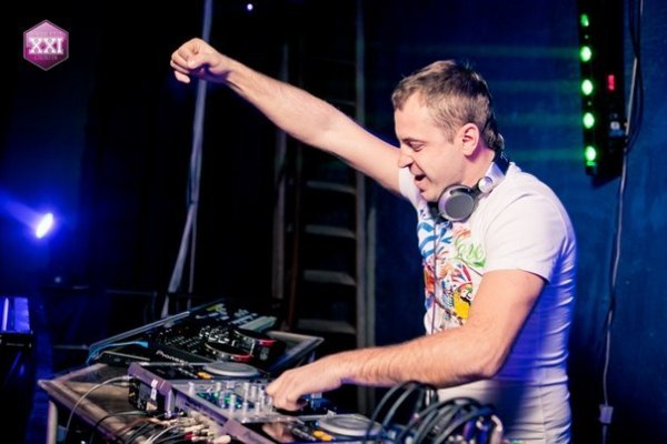 Вечірка до Дня армії в луцькому клубі. ФОТО