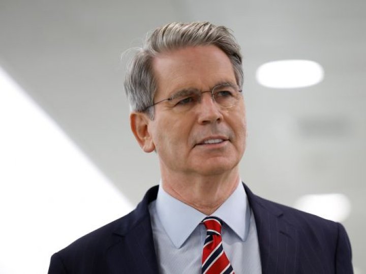 США можуть зняти санкції з російської нафти через дефіцит на ринку, - Бессент