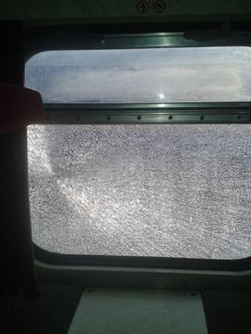 Двоє п`яних школярів побили вікна ковельського поїзда. ФОТО