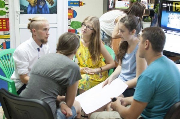 У Луцьку молодіжних лідерів навчали бути активними. ФОТО