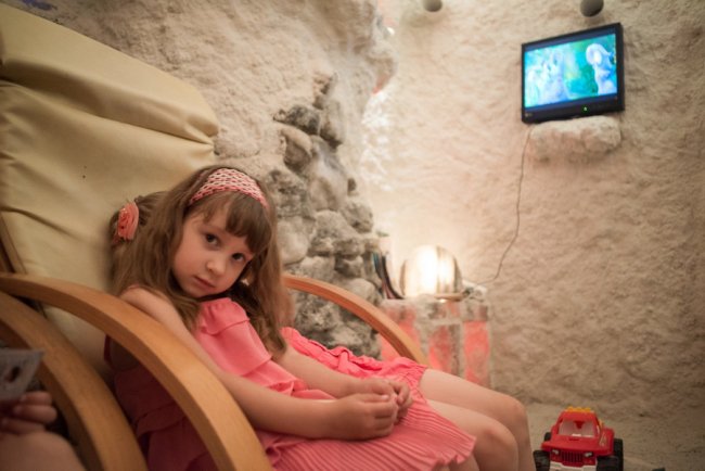 Соляна шахта працює у Луцьку більше 12 років - про це в інтерв'ю із спеціалістом галокамери, лікарем Тетяною Кучер*