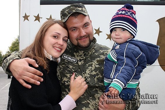 Із сходу України повернулися півсотні волинських правоохоронців. ФОТО