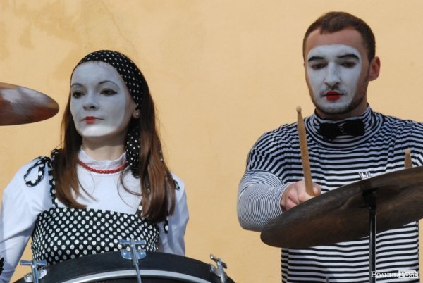 Garage Drum Show  в дії