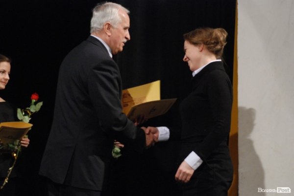 На День закоханих бізнесменам Луцька «подарували» «батіг і пряник». ФОТО