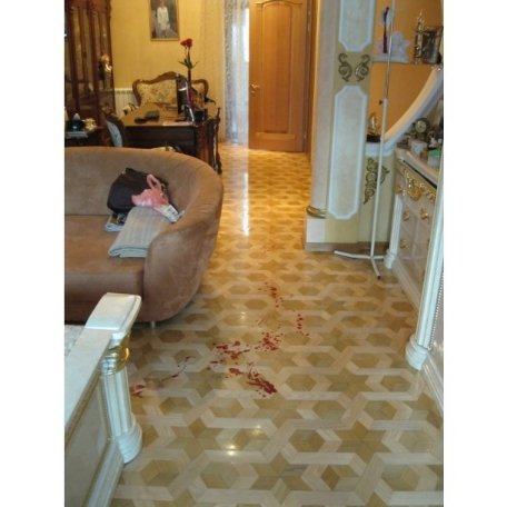 Опублікували фото з місця вибуху в будинку кримського олігарха