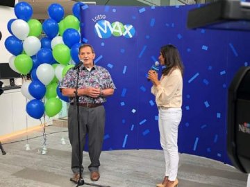 Канадець віддасть частину лотерейного виграшу на відбудову України