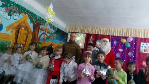 Волинські бійці на фронті стали помічниками Святого Миколая