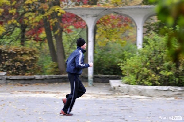 Луцьк. Ранок. Парк. Лучани. ФОТО