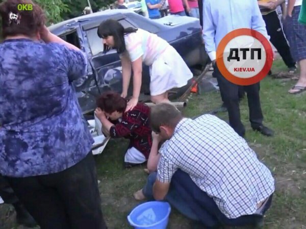 Під Києвом нетверезий водій збив двох дітей на смерть. ВІДЕО. ФОТО