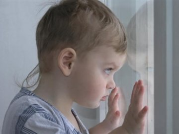 У Луцьку з вікна випала 5-річна дитина