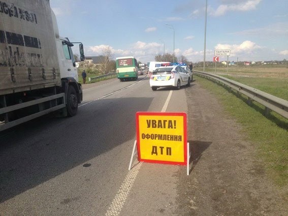 Моторошна аварія на Рівненщині: 4 розтрощених авто, 7 постраждалих