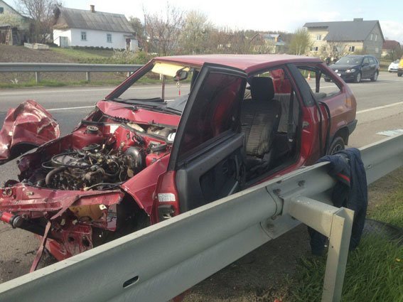 Моторошна аварія на Рівненщині: 4 розтрощених авто, 7 постраждалих