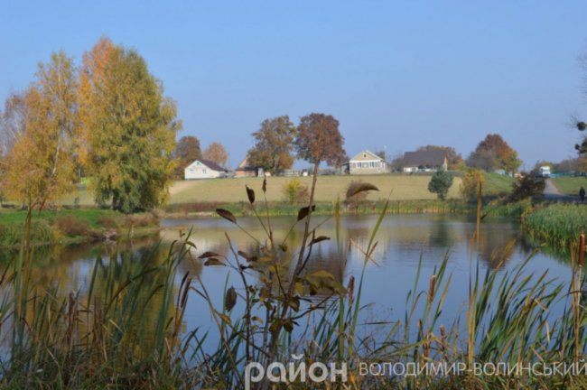 Золота осінь у волинському селі. ФОТО