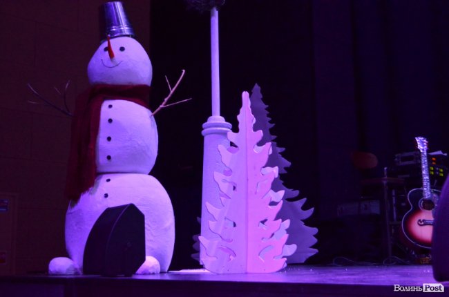 Новорічні хіти та казкова енергетика: як лучан розважали LeoBand Orchestra. ФОТОРЕПОРТАЖ