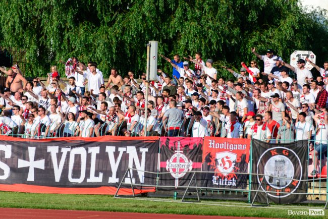 «Волинь» – «Карпати»: великий фотозвіт із нашумілого матчу