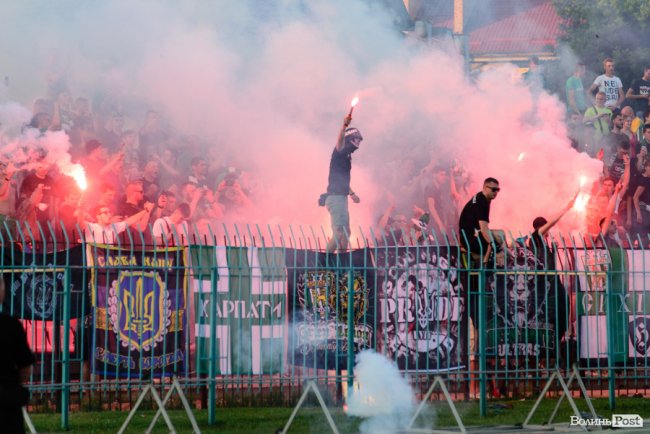 «Волинь» – «Карпати»: великий фотозвіт із нашумілого матчу