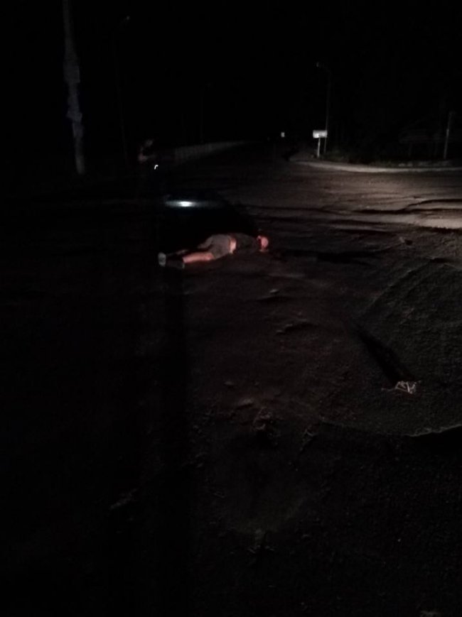 У селі під Луцьком перевернулася автівка: водій загинув. ФОТО