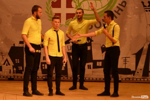 «Горохівський весільний лімузин, щоб розвернутися, їде в Луцьк», ‒ кавеенщики. ФОТО