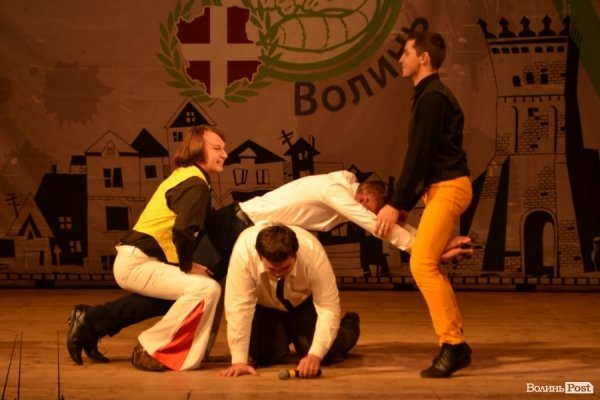 «Горохівський весільний лімузин, щоб розвернутися, їде в Луцьк», ‒ кавеенщики. ФОТО