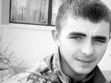 Сьогодні на Волині зустрінуть 19-річного Героя Романа Романюка